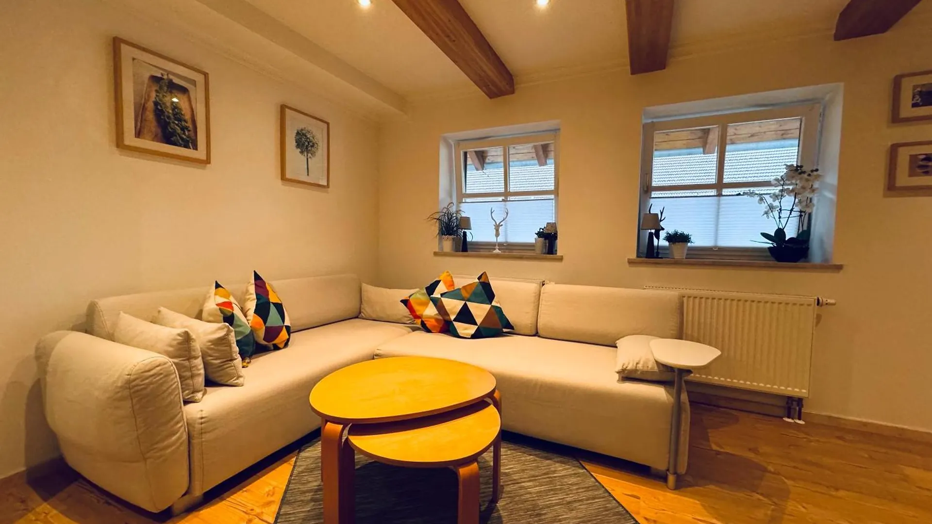 Apartment Ferienwohnung Vierseithof Eging Germany